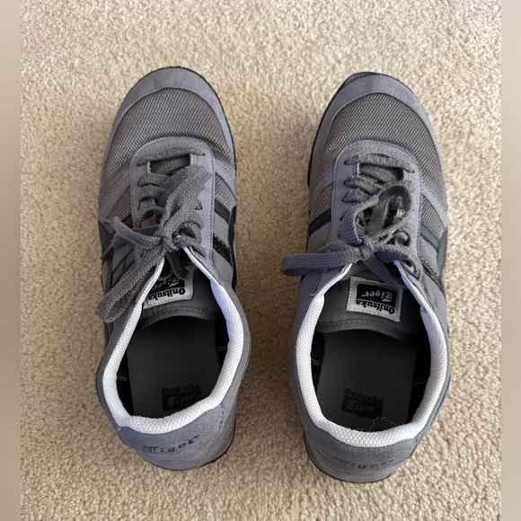 Asics Onitsuka Tiger Ultimate 81 Men's 11.5 Gray Athletic Shoes - Picture 2 of 6